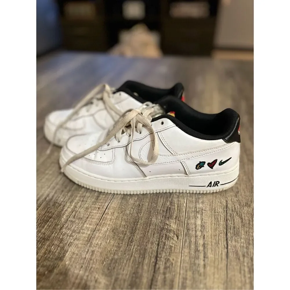 Nike Air Force 1 Low LV8 3 Peace Love Swoosh 7Y / W 8.5